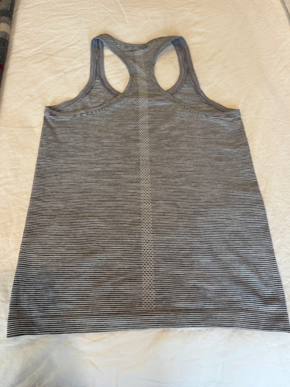 Lululemon Swiftly Tech Striped Racerback Tank Top Size 8 - Picture 5 of 6